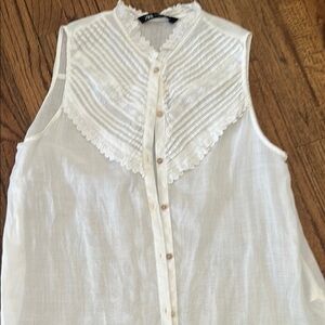 Zara White Sleeveless Pleated Blouse